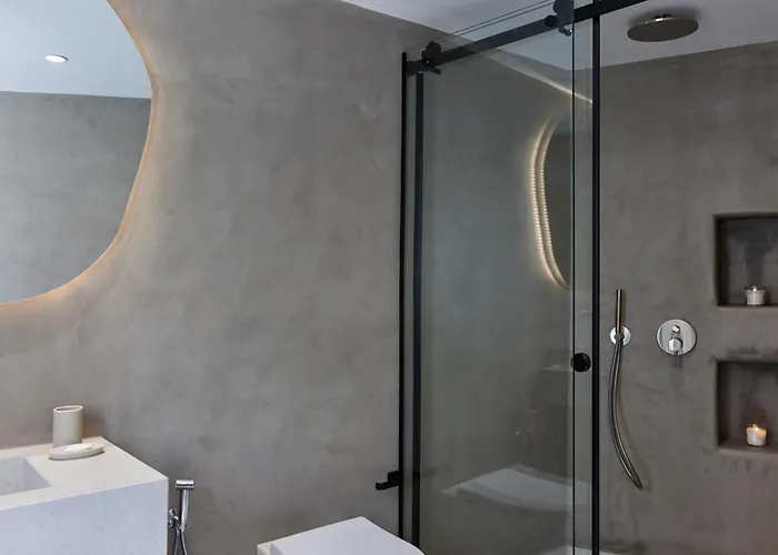 Apanemo Private * Akrotírion