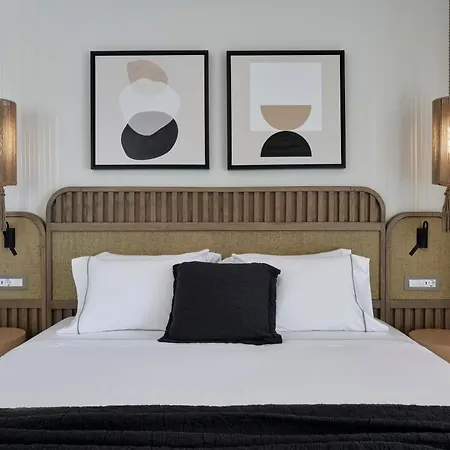 Apanemo Private Hotel *