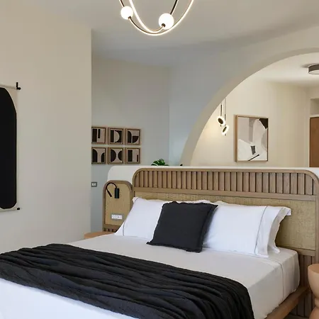 Apanemo Private Hotel *